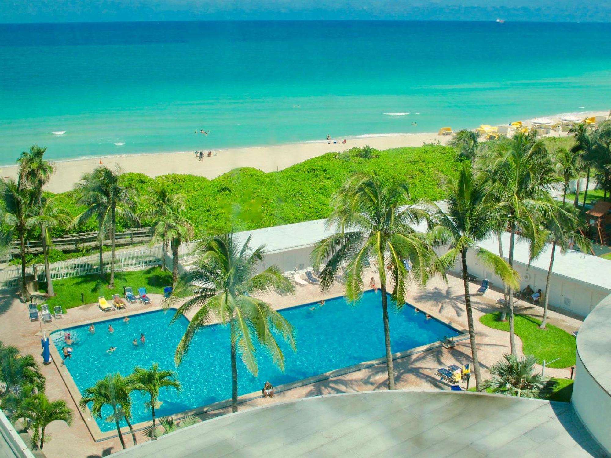 Directly On The Beach With Pool & Parking マイアミビーチ エクステリア 写真